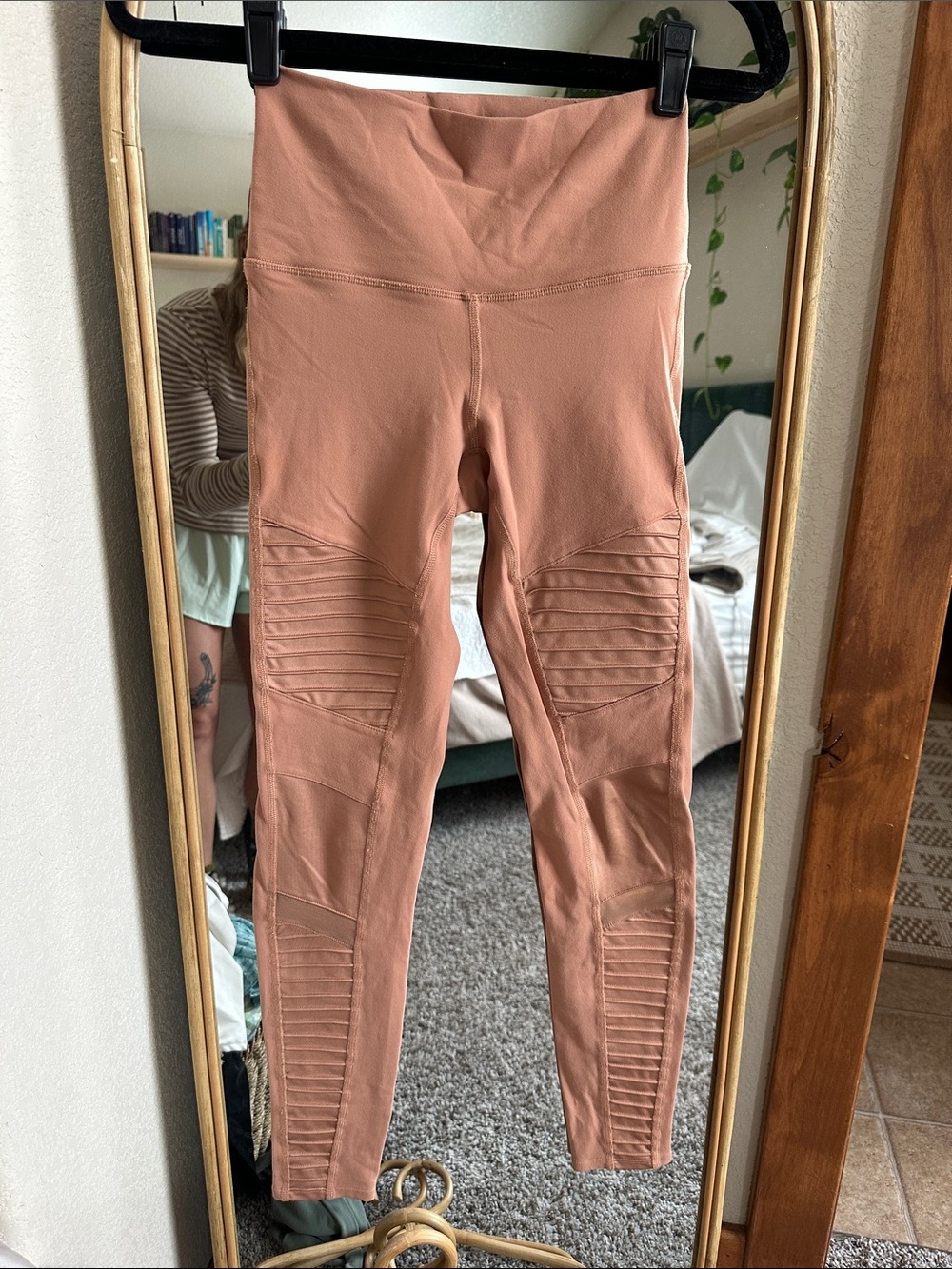 Alo leggings in Terracotta